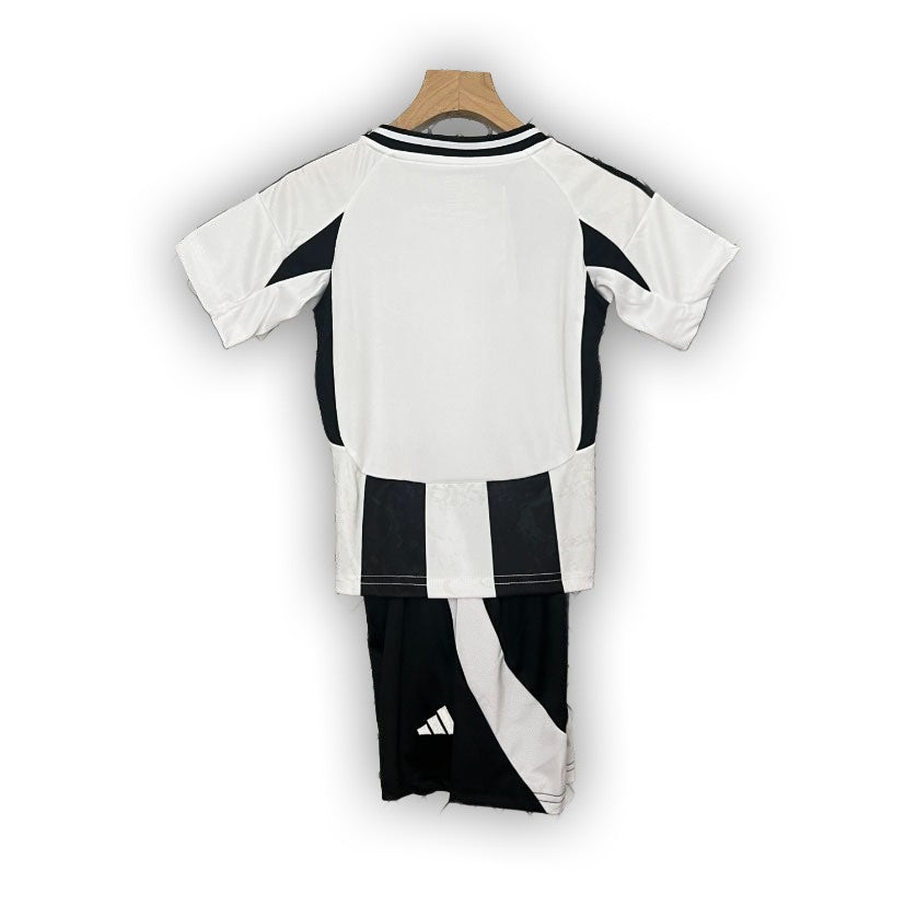 Juventus 2024/25 Home Kit Kids