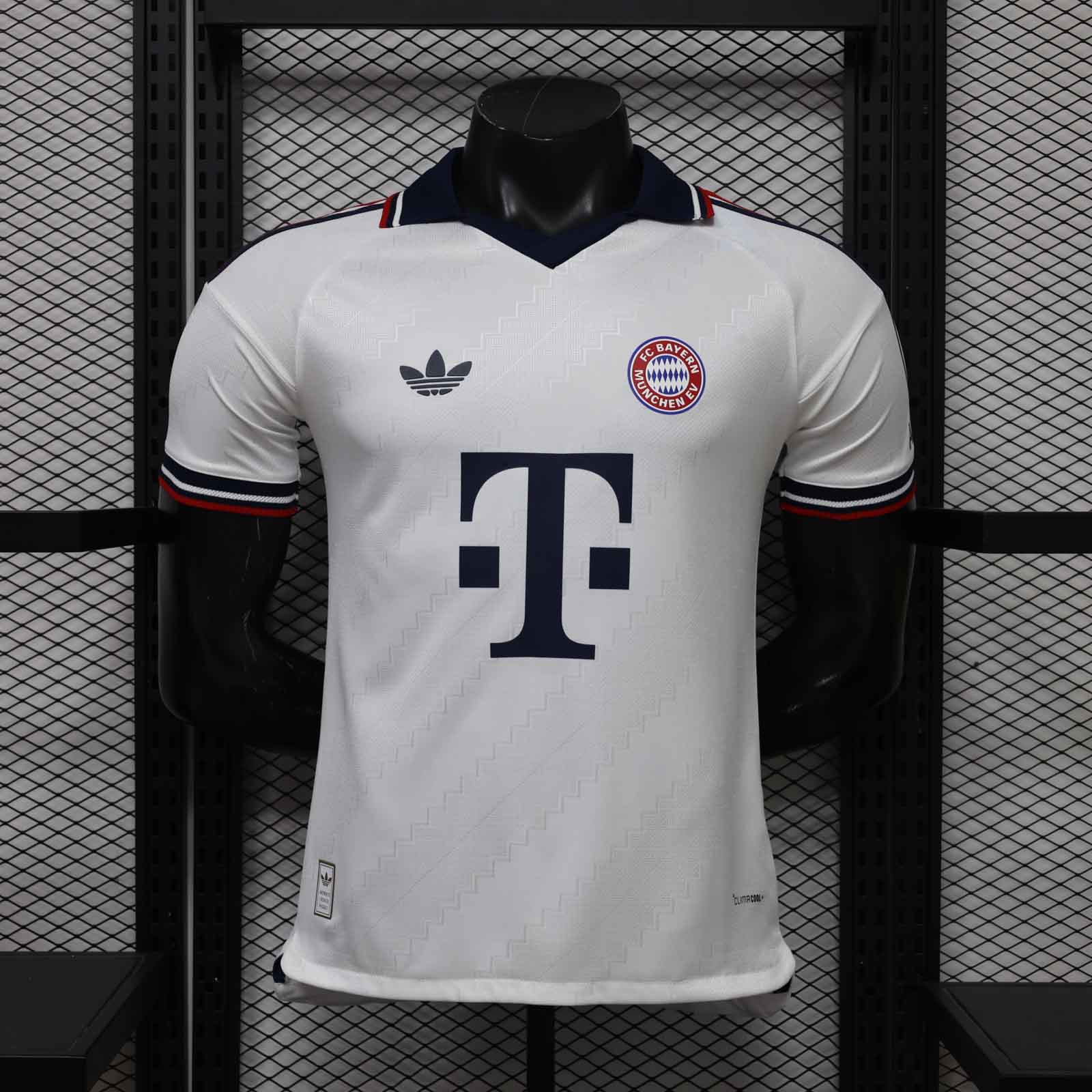 Bayern Munich 2026/27 Away Player Version