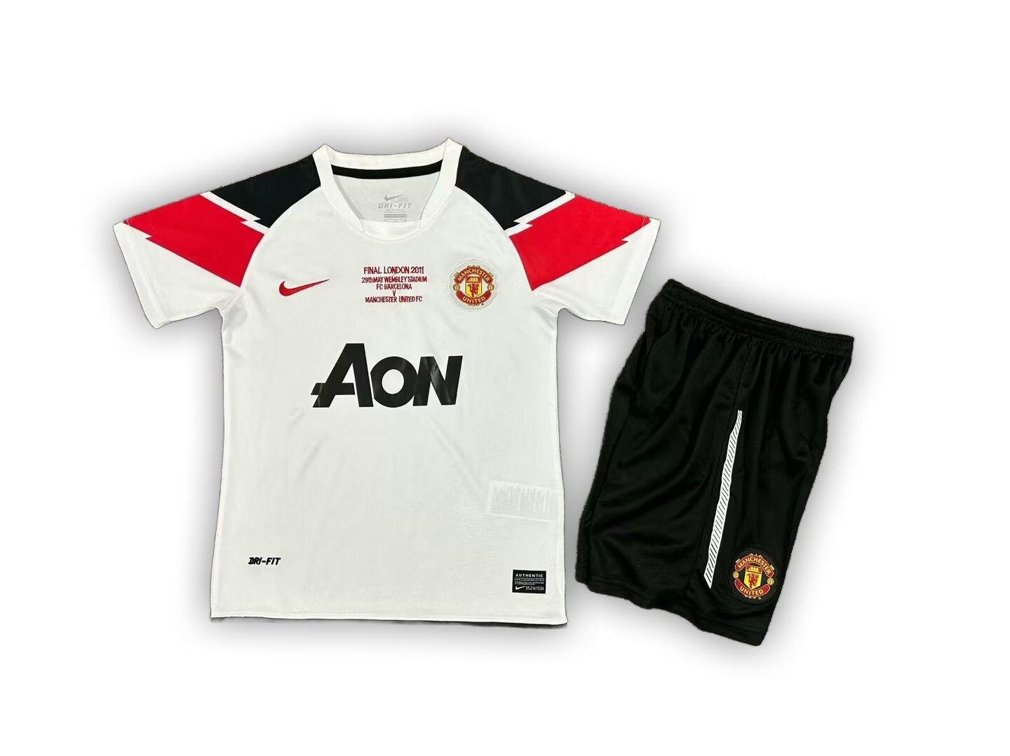 Manchester United 2010/11 Away Kids