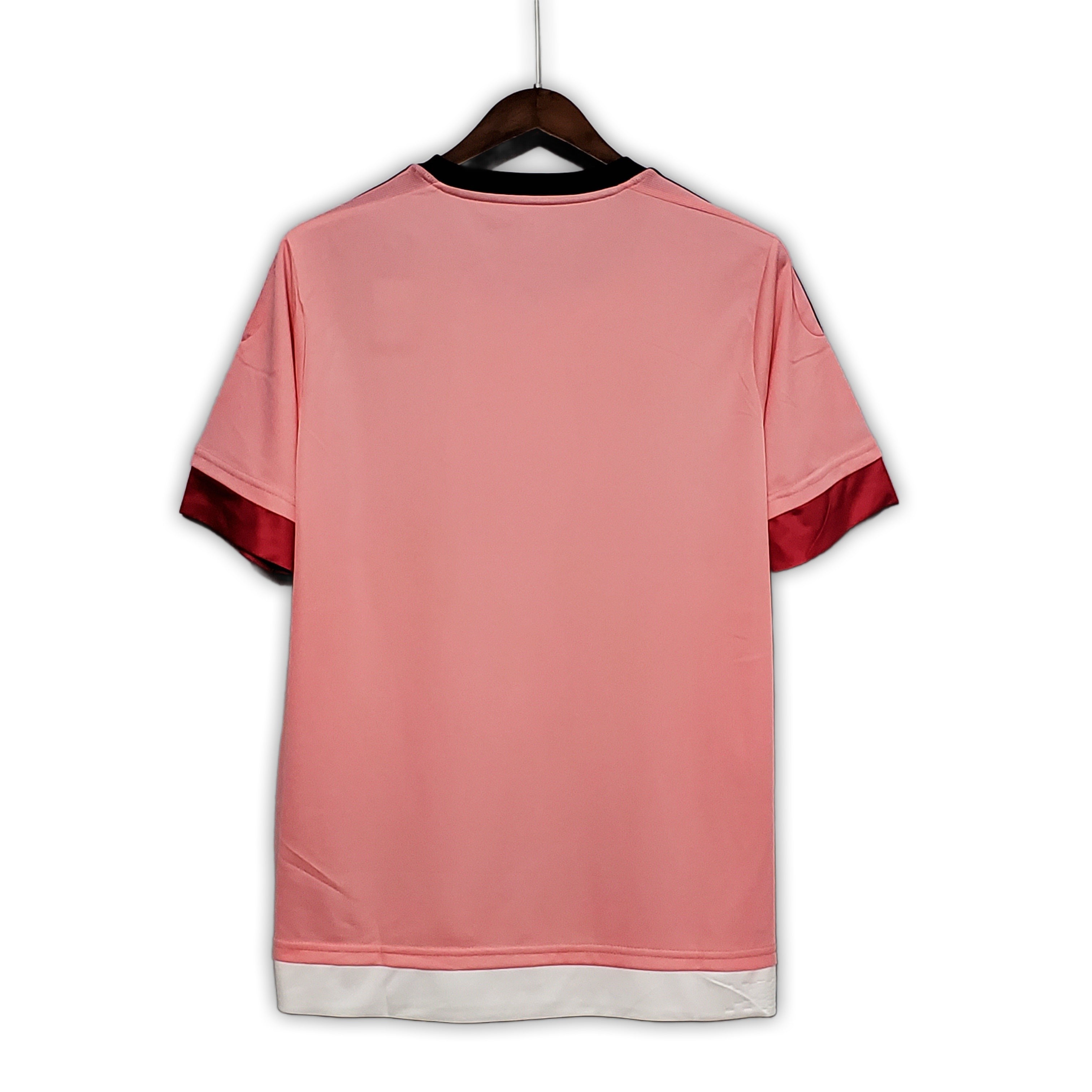 Juventus 2015/16 Away