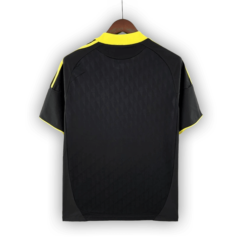 Liverpool 2010/11 Third Away