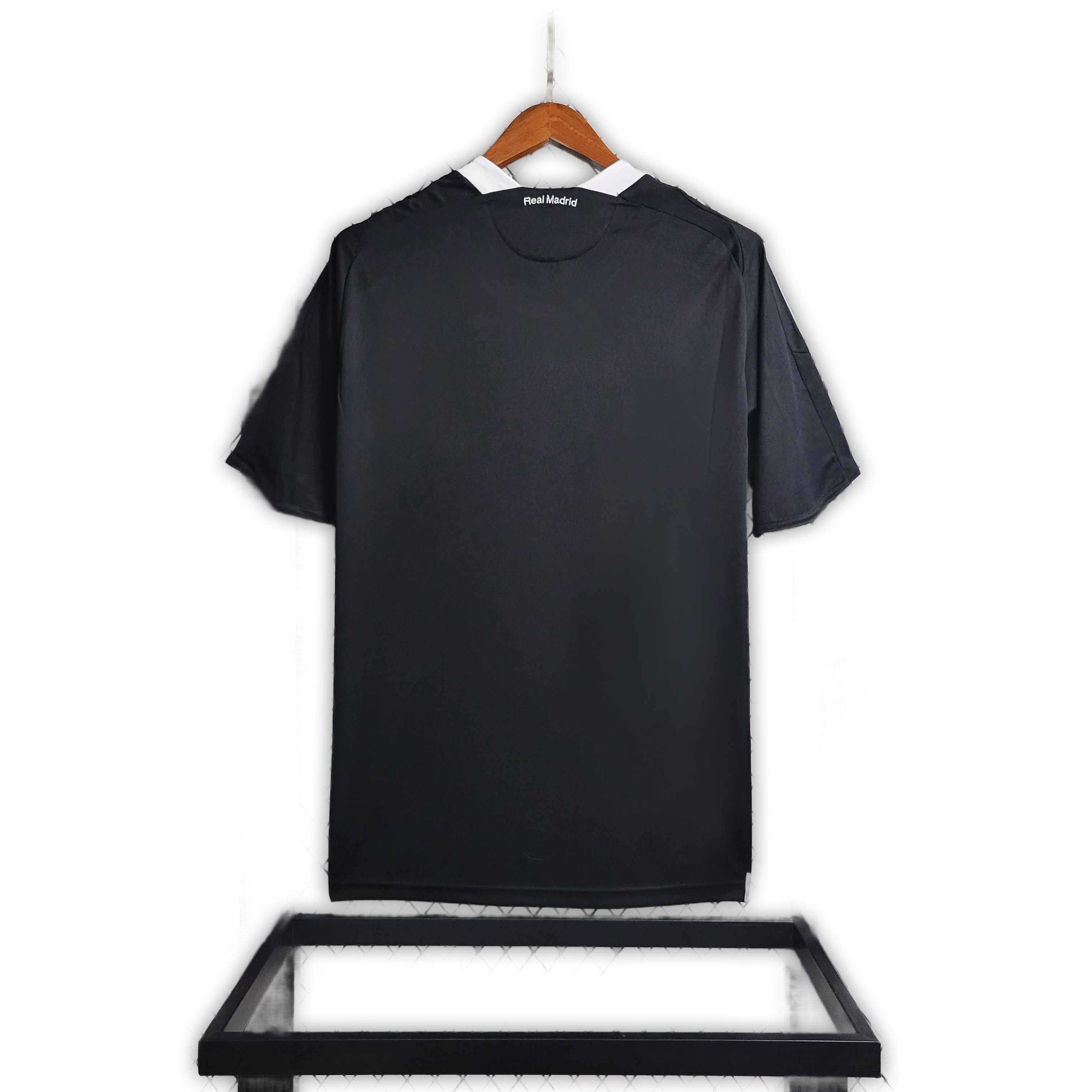 Real Madrid 2008/09 Third Away